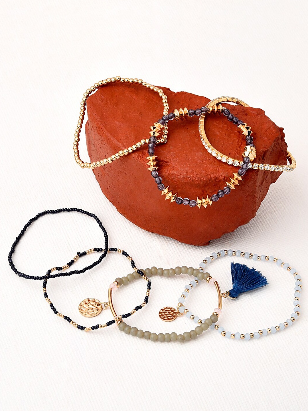 

Accessorize London Women Set of 7 Blue Facet Bead Stretch Bracelet