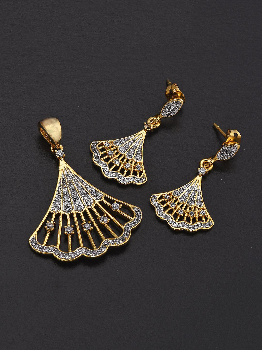 

Tistabene Women White Gold-Plated Contemporary Fan Designed Pendant & Earring Set