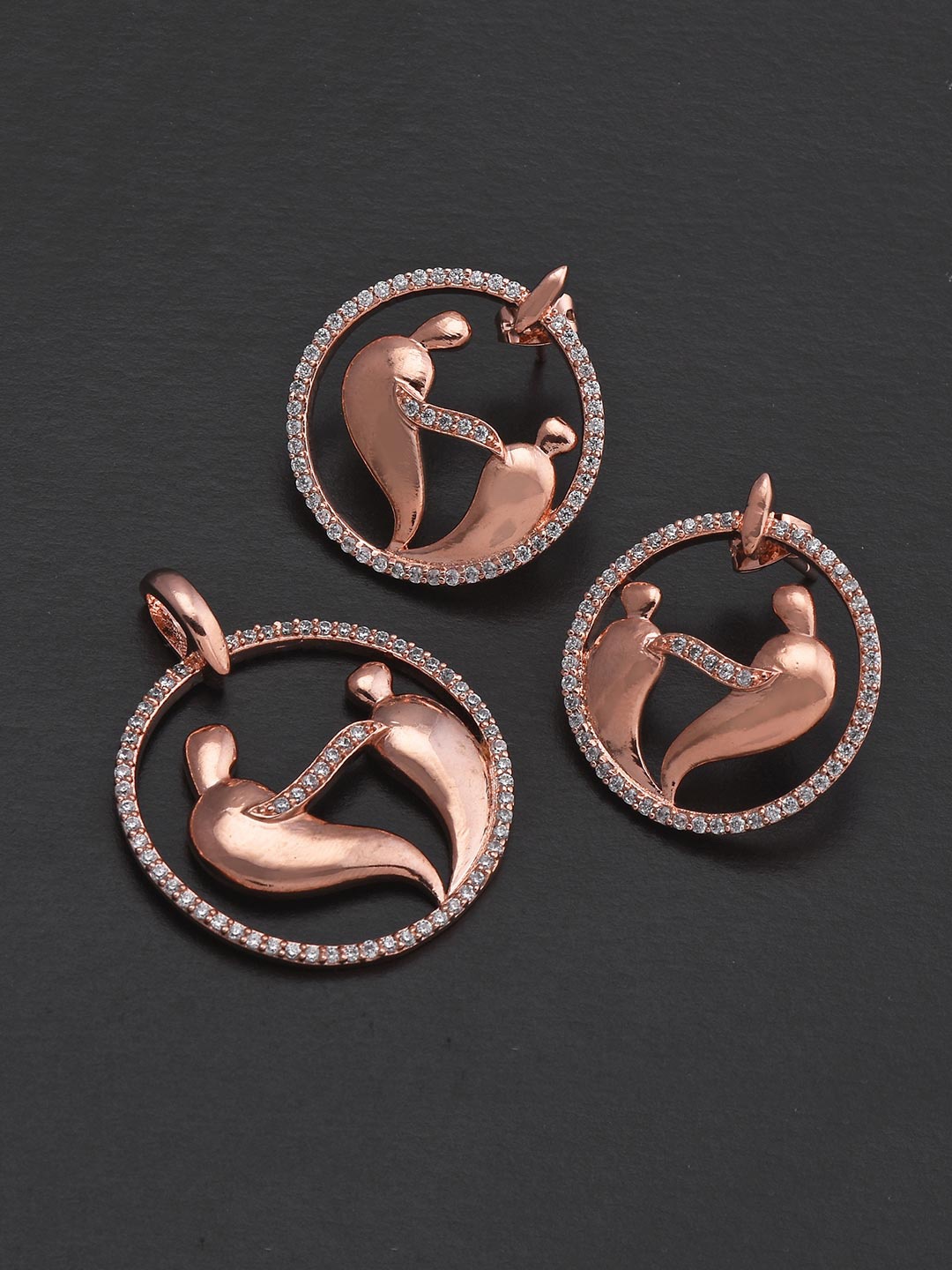 

Tistabene Women White & Rose Gold-Toned Circular Shaped Pendant Set