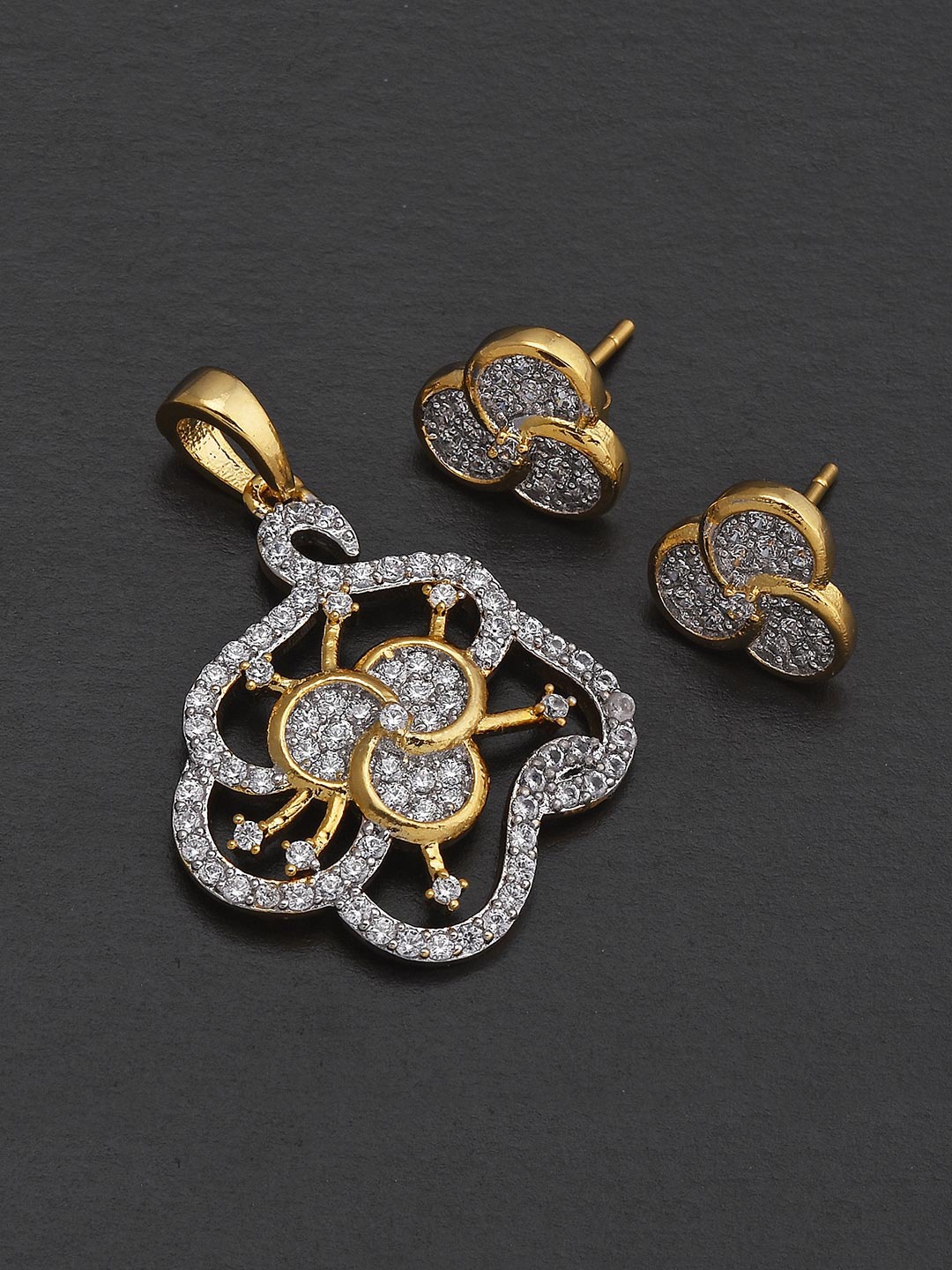 

Tistabene Women White Floral Gold-Plated Modern Style Pendant & Earring Set