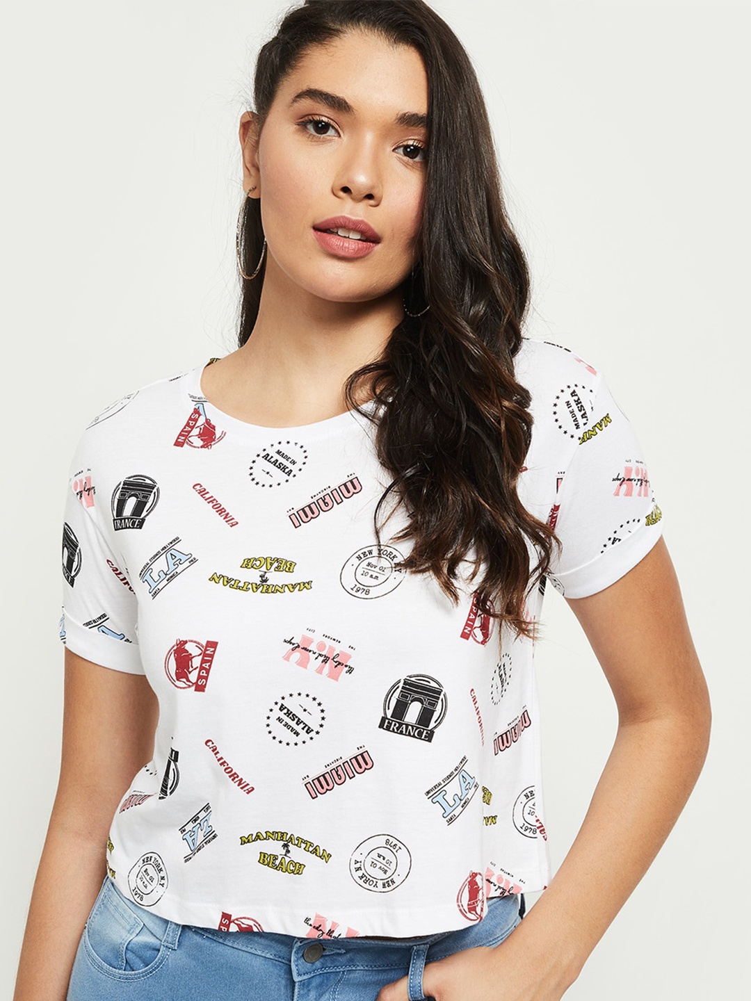 

max Women White Printed T-shirt