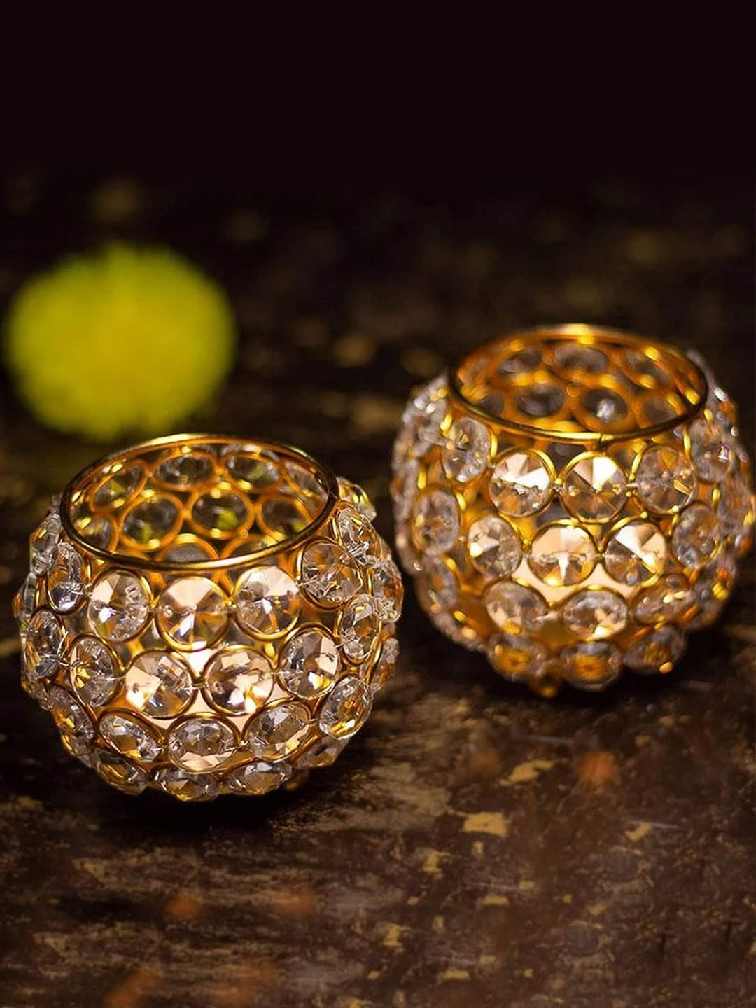

TIED RIBBONS Set Of 2 Gold-Toned White Crystal Studded Candle Holder
