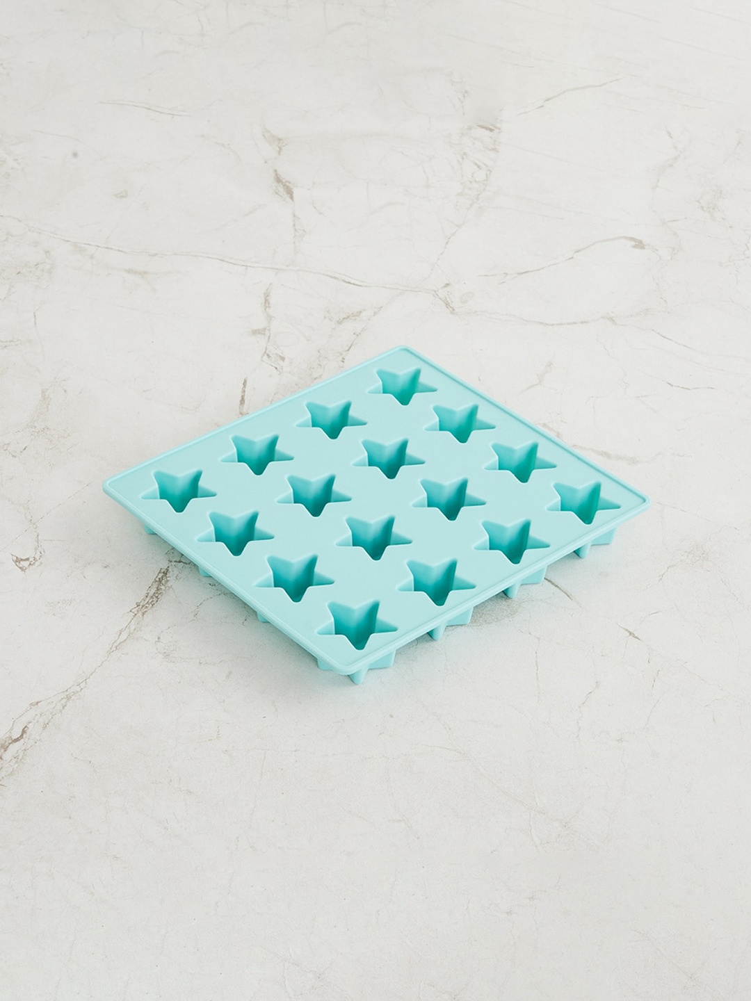 

Home Centre Bakers Pride Blue Star Shape Silicone Chocolate and Ice Cube Tray