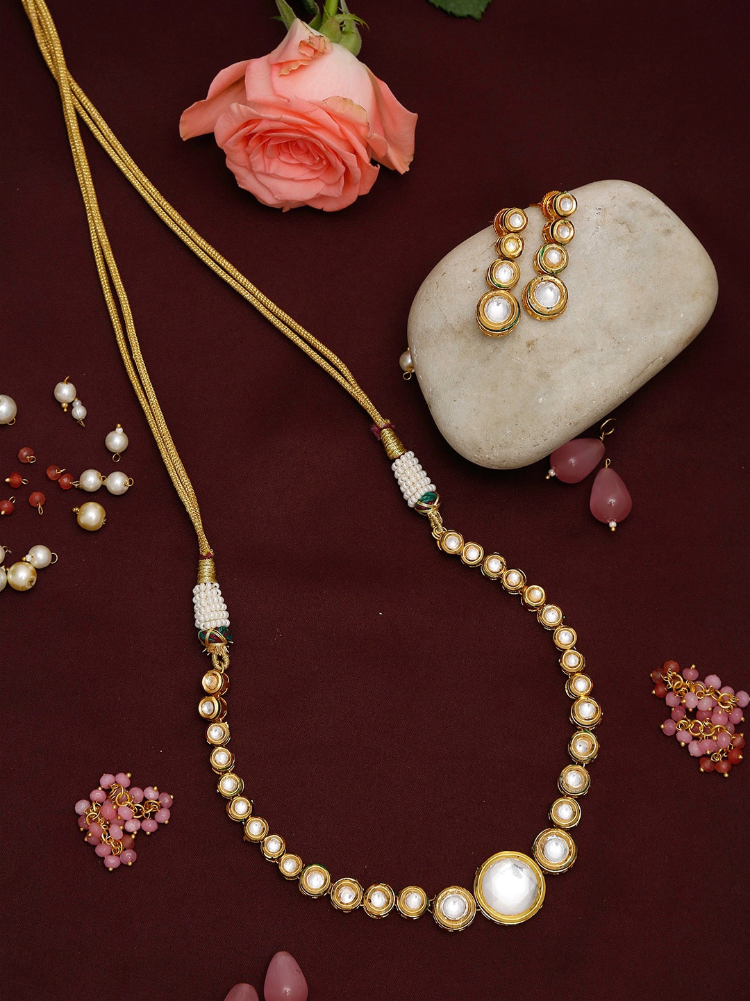 

Ruby Raang Women Choker with Earrings, White