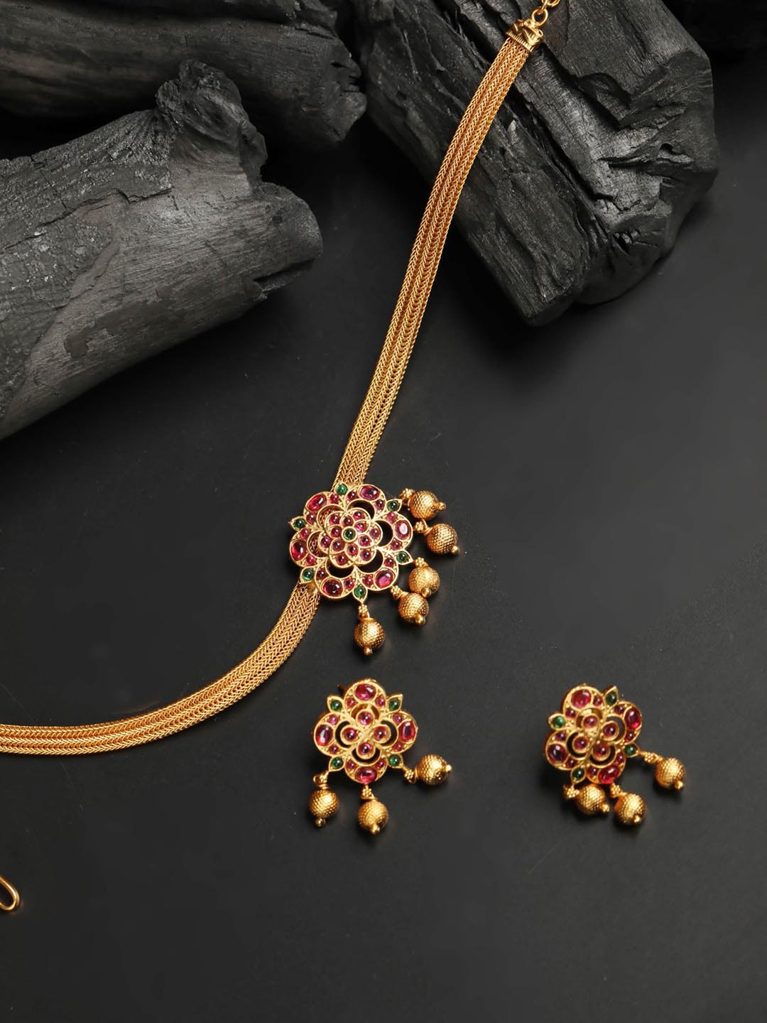 

Priyaasi Pink & Green Gold Plated Studded Jewellery Set
