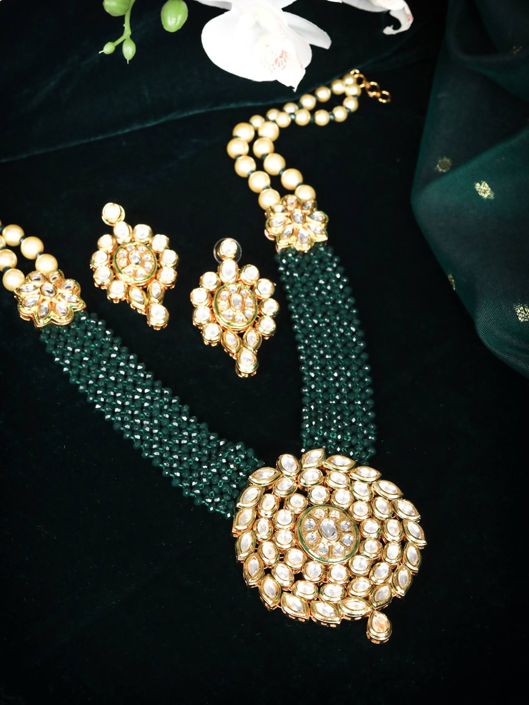 Priyaasi Gold-Plated Green & White Kundan-Studded Jewellery Set