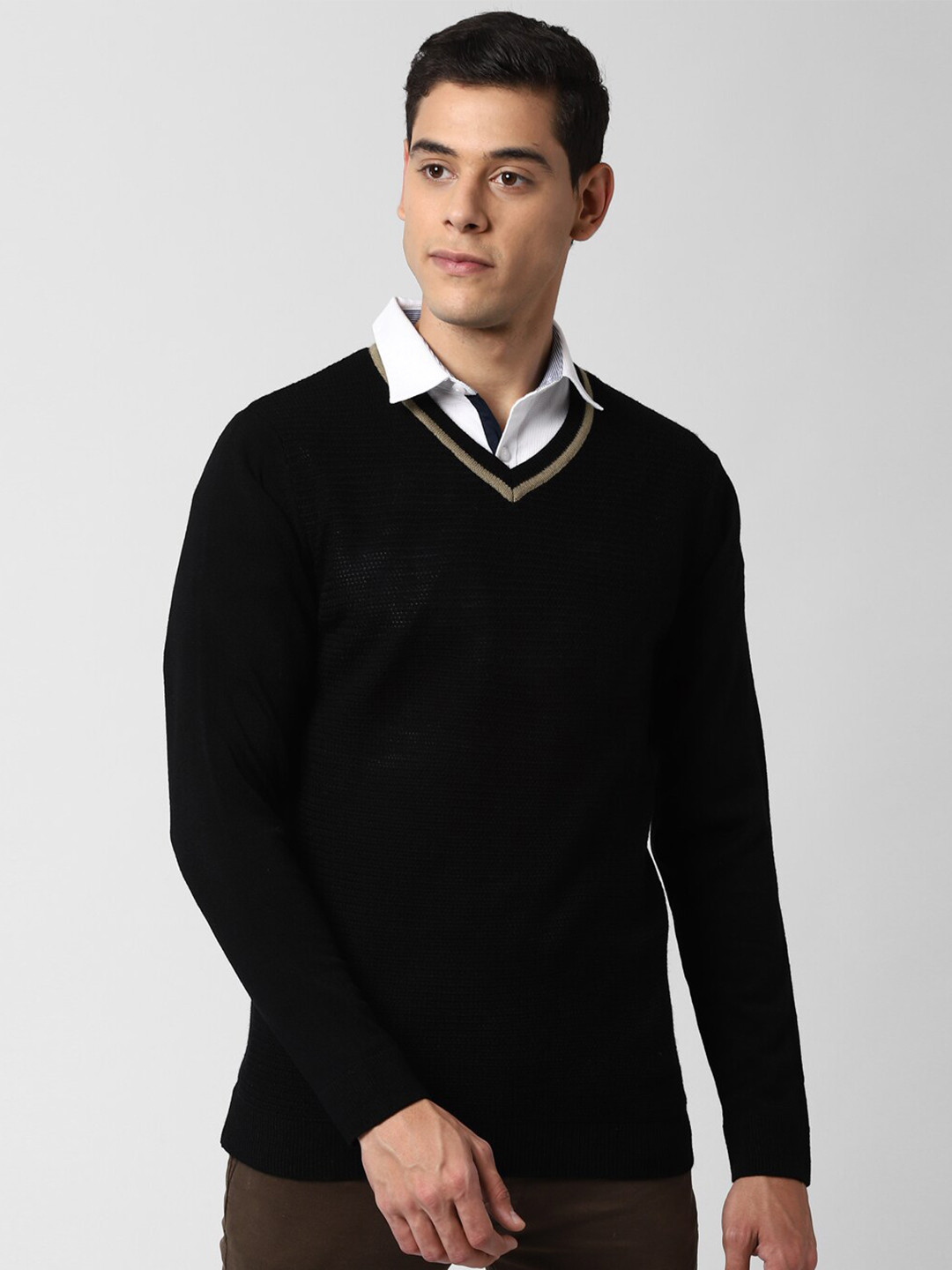 

Peter England Casuals Men Black & Beige Pullover