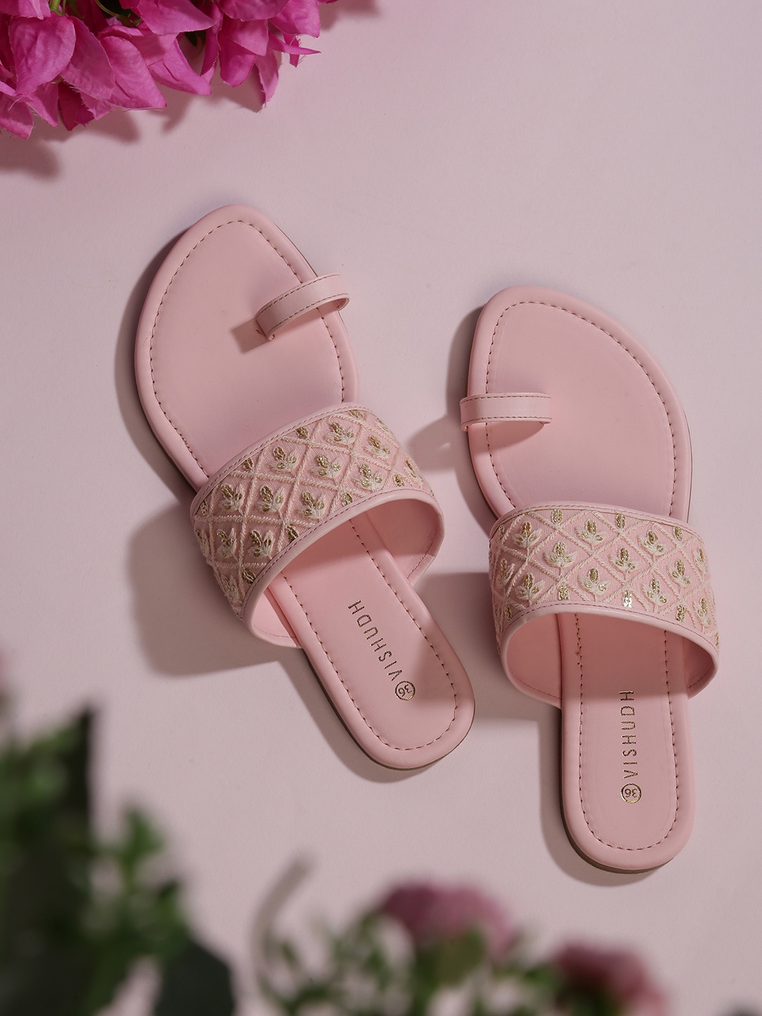 

Vishudh Women Pink Textured One Toe Flats