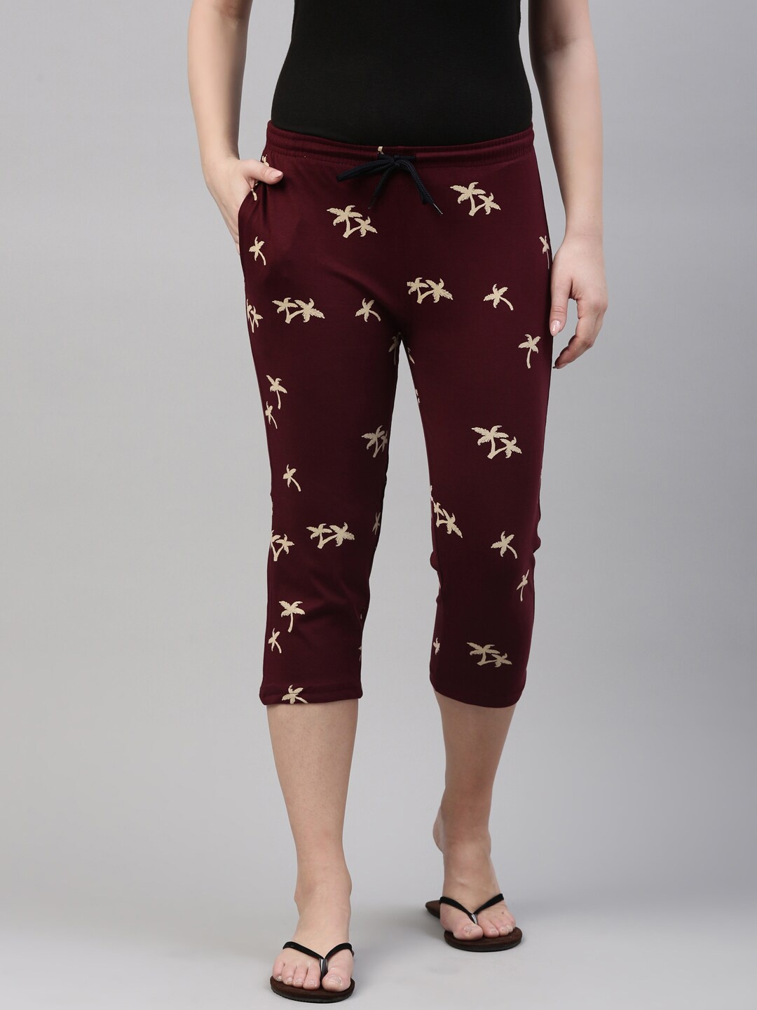 

Kryptic Women Conversational Printed Pure Cotton Relaxed Fit Capris, Maroon