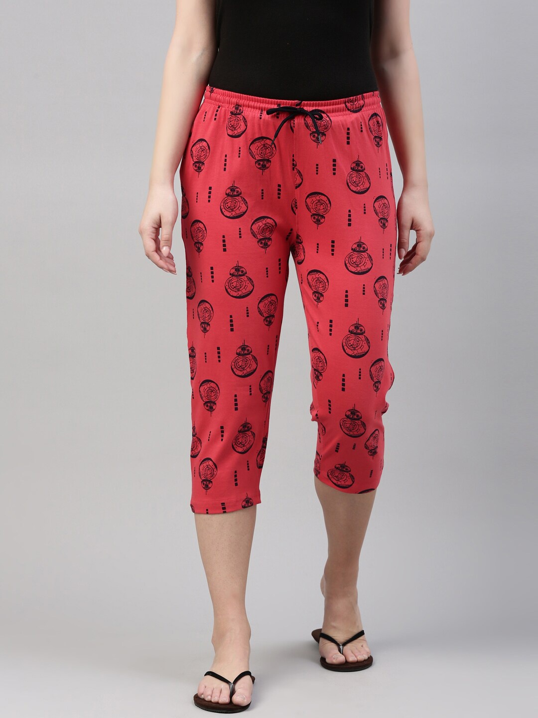 

Kryptic Women Fuchsia & Black Printed Mid Rise Cotton Capris