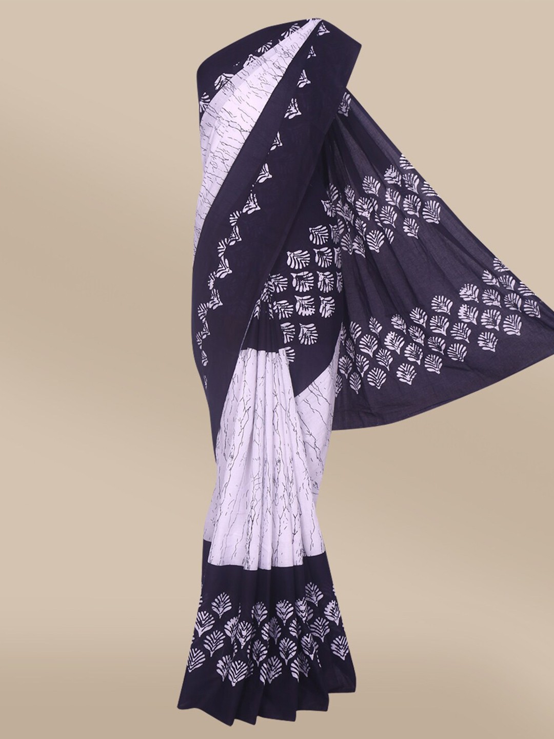 

The Chennai Silks Off White & Navy Blue Batik Malmal Pure Cotton Saree