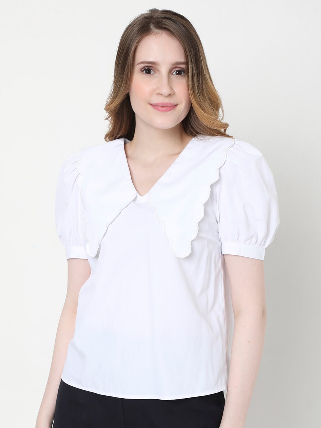 

Vero Moda White Peter Pan Collar Regular Top