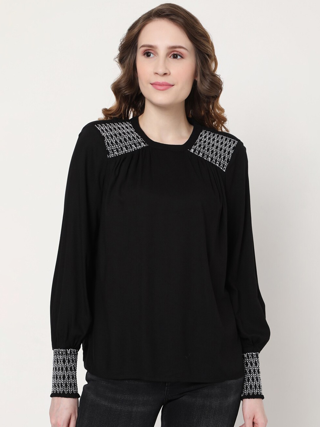 

Vero Moda Black Regular Top