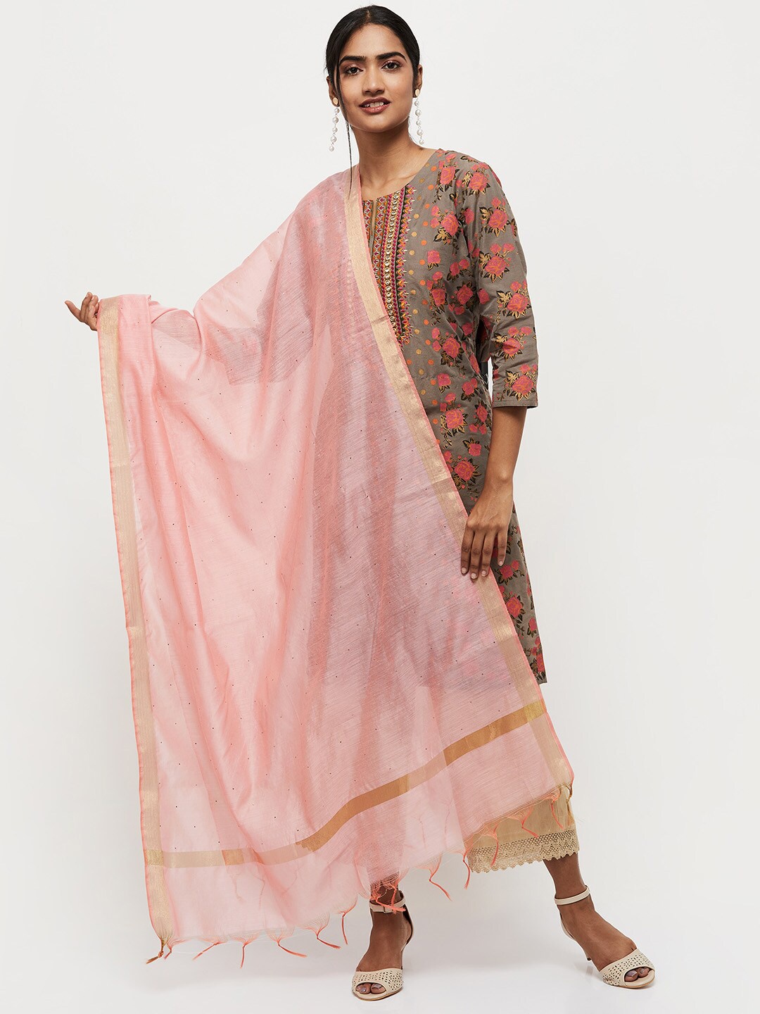 

max Pink & Gold-Toned Dupatta with Zari