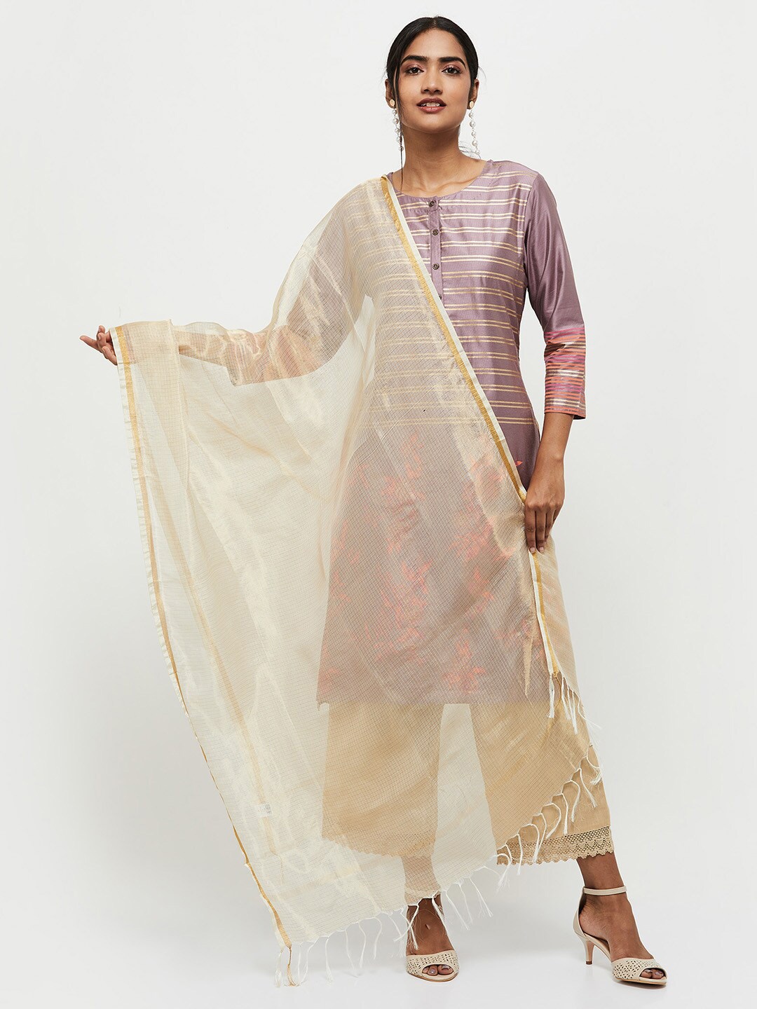 

max Off White & Gold-Toned Checked Dupatta