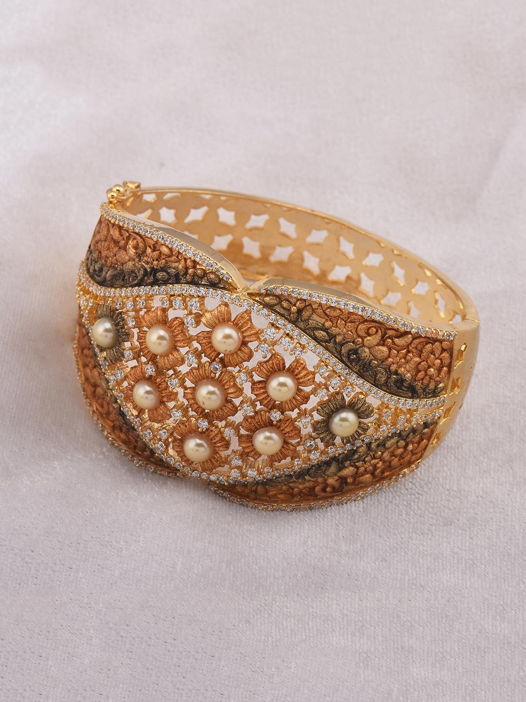 

Tistabene Women Gold-Toned & White Pearls Gold-Plated Kada Bracelet