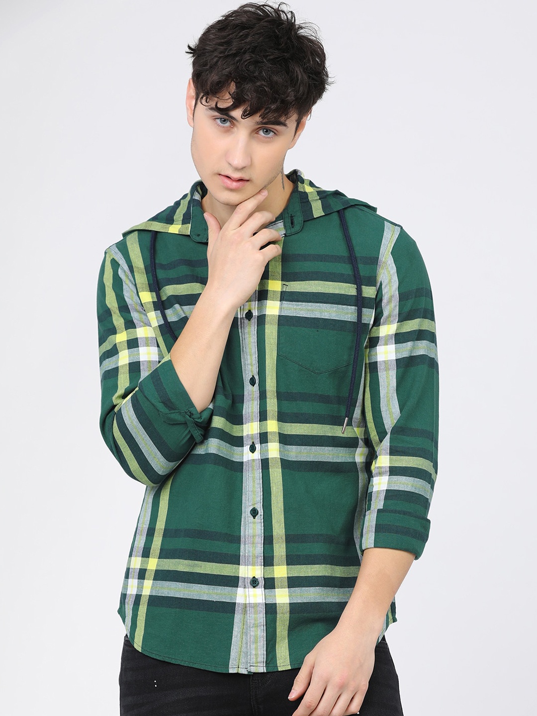 

HIGHLANDER Men Green Slim Fit Horizontal Stripes Opaque Striped Casual Shirt