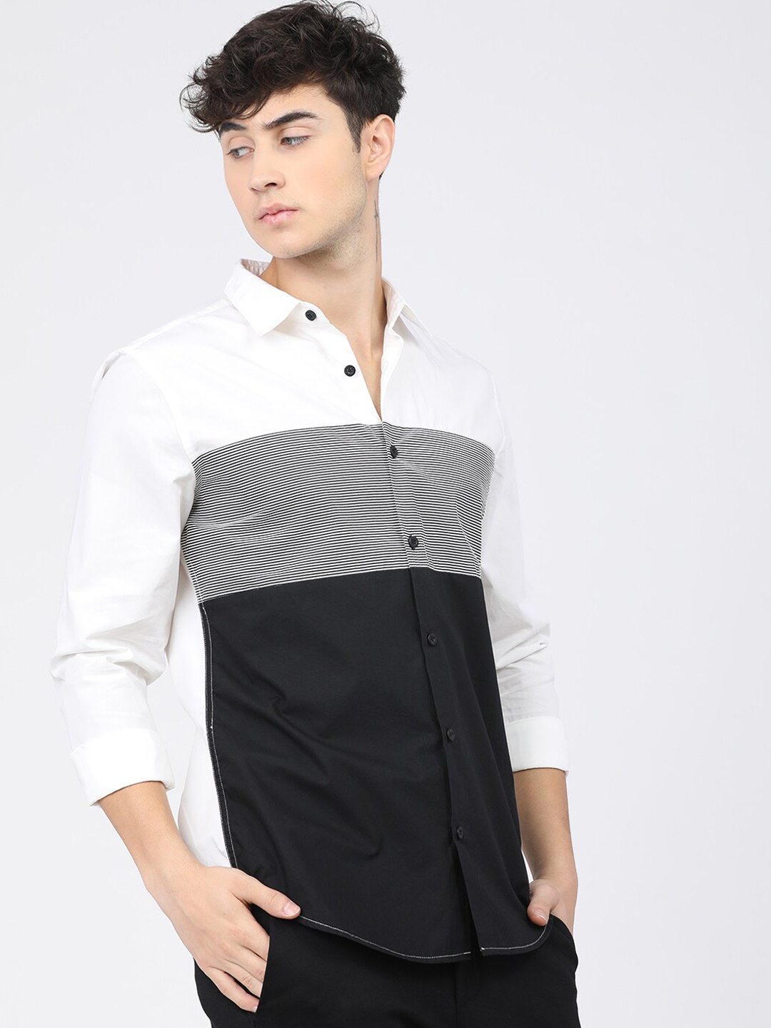 

HIGHLANDER Men White Slim Fit Opaque Colourblocked Casual Shirt