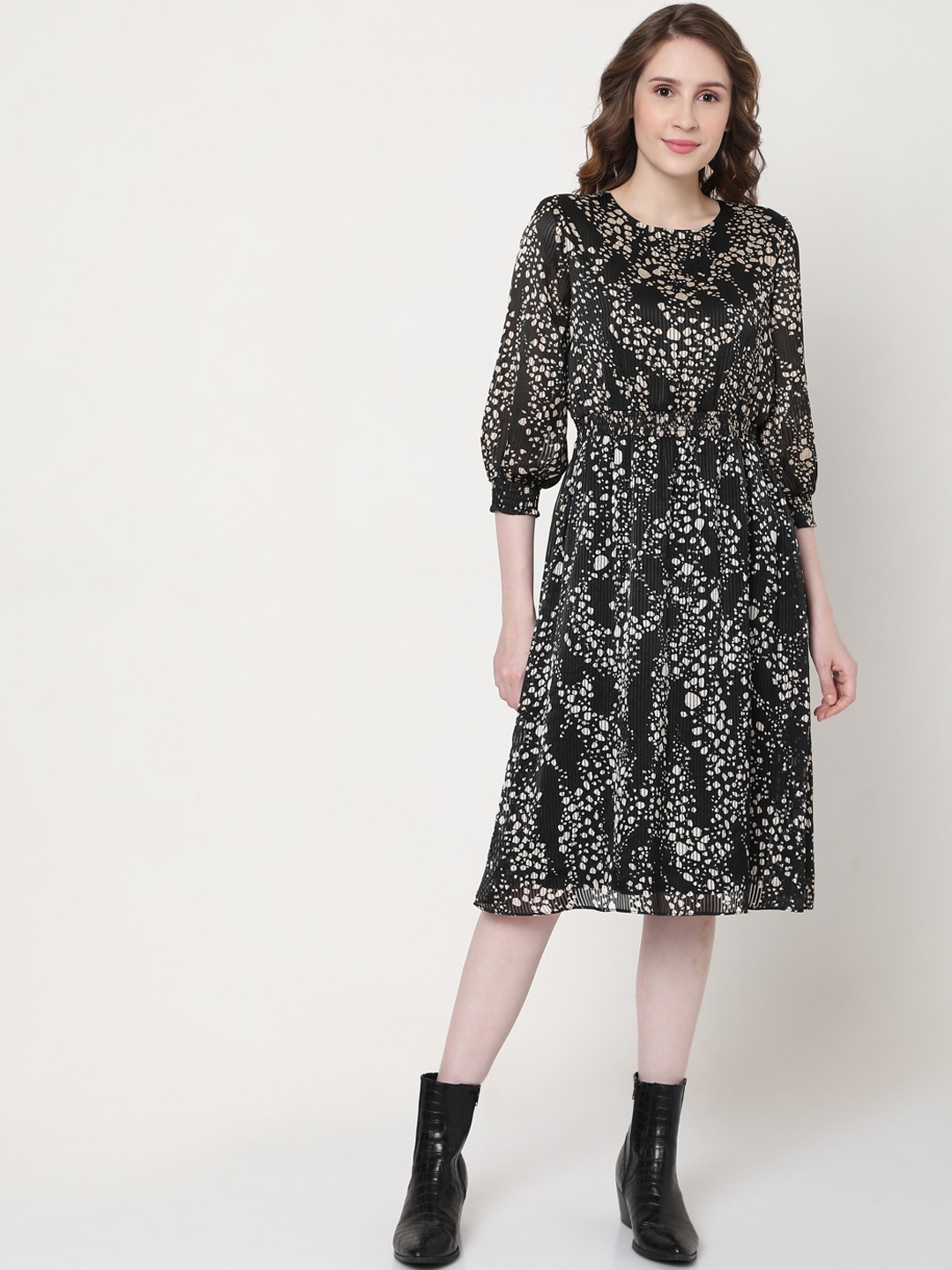 

Vero Moda Women Black & Beige Printed Round neck A-Line Dress