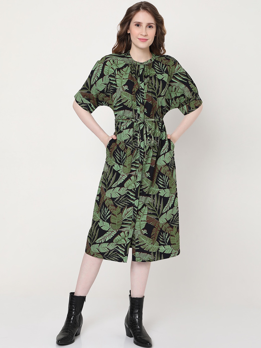 

Vero Moda Women Green & Black Floral Tie-Up Neck Shirt Midi Dress