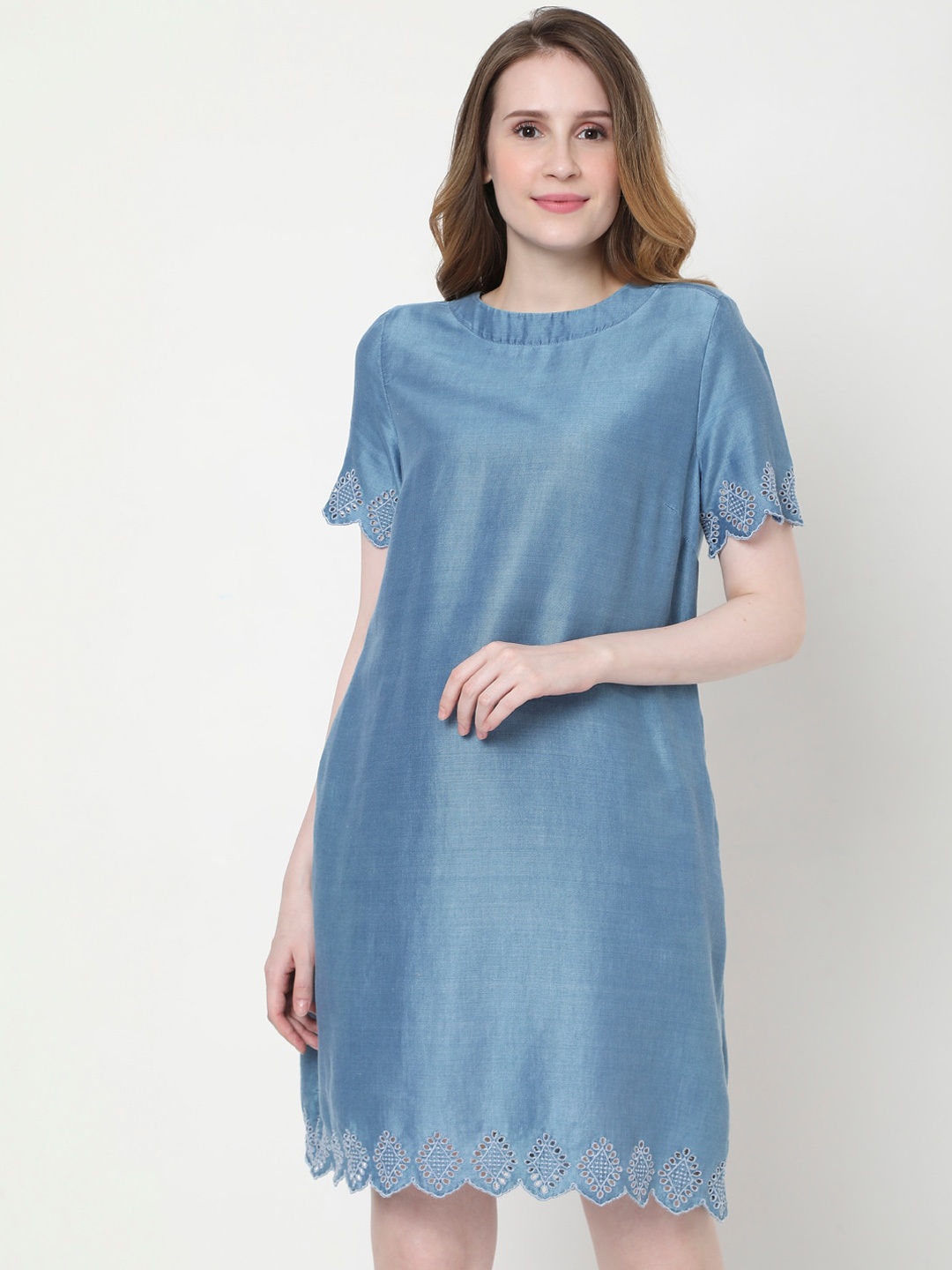 

Vero Moda Women Blue Solid Round Neck Bodycon Dress
