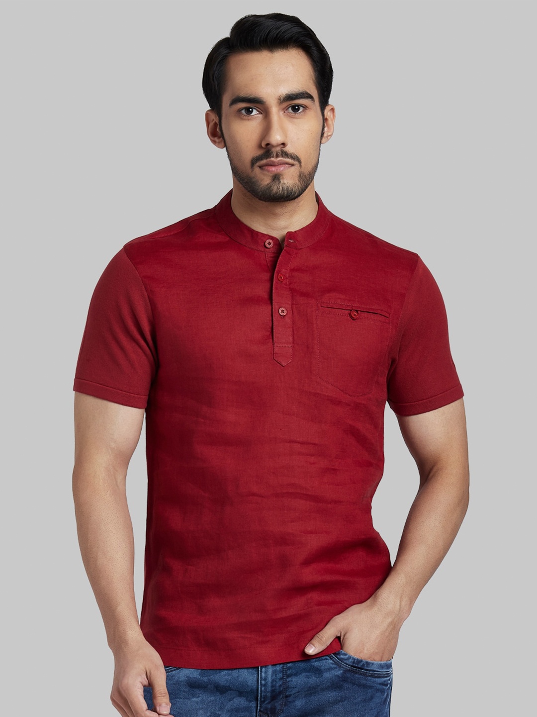 

Parx Men Red Solid Regular Fit Mandarin Collar T-shirt