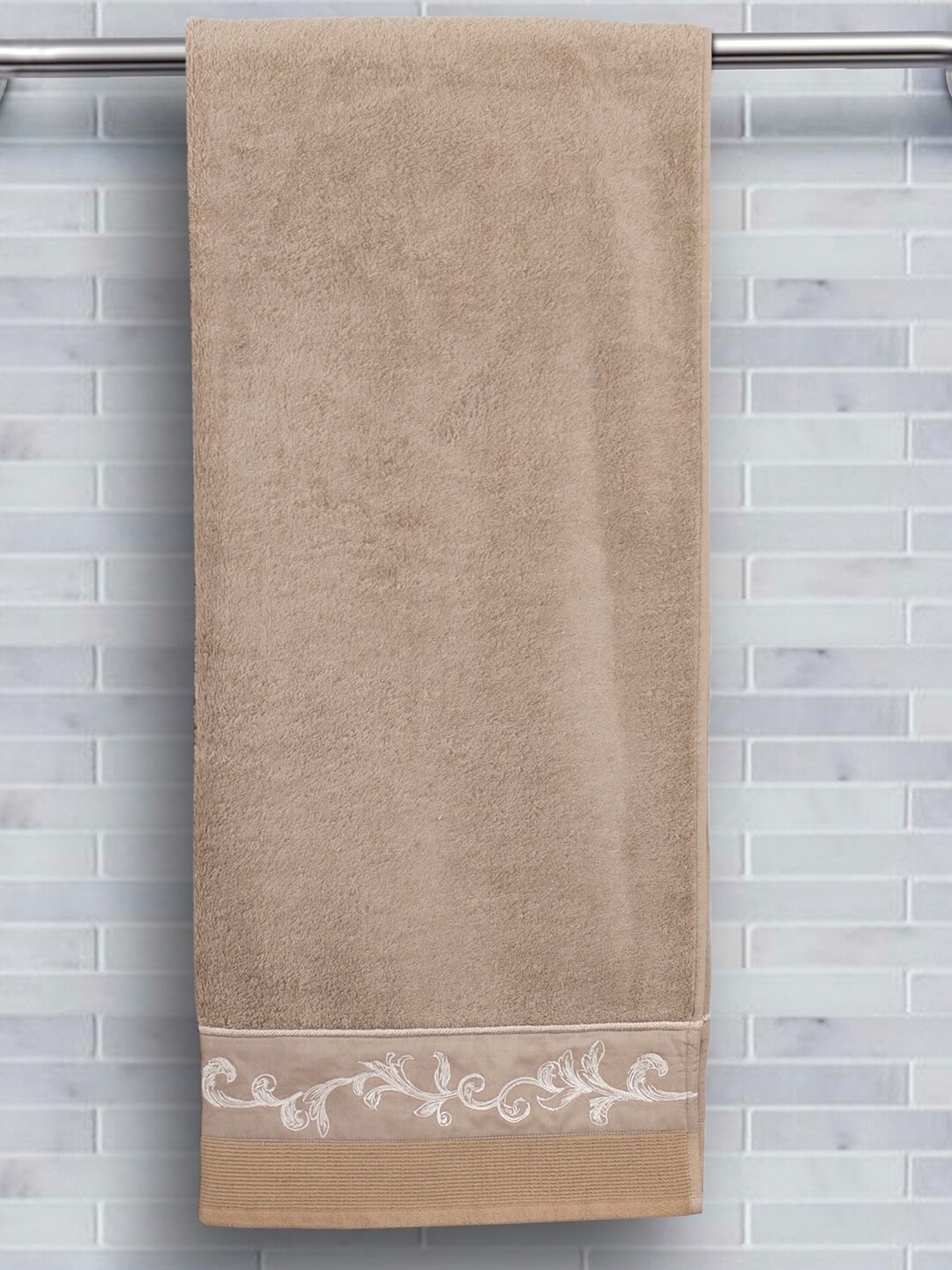 

MASPAR Beige & White Embroidered Pure Cotton 550 GSM Bath Towel