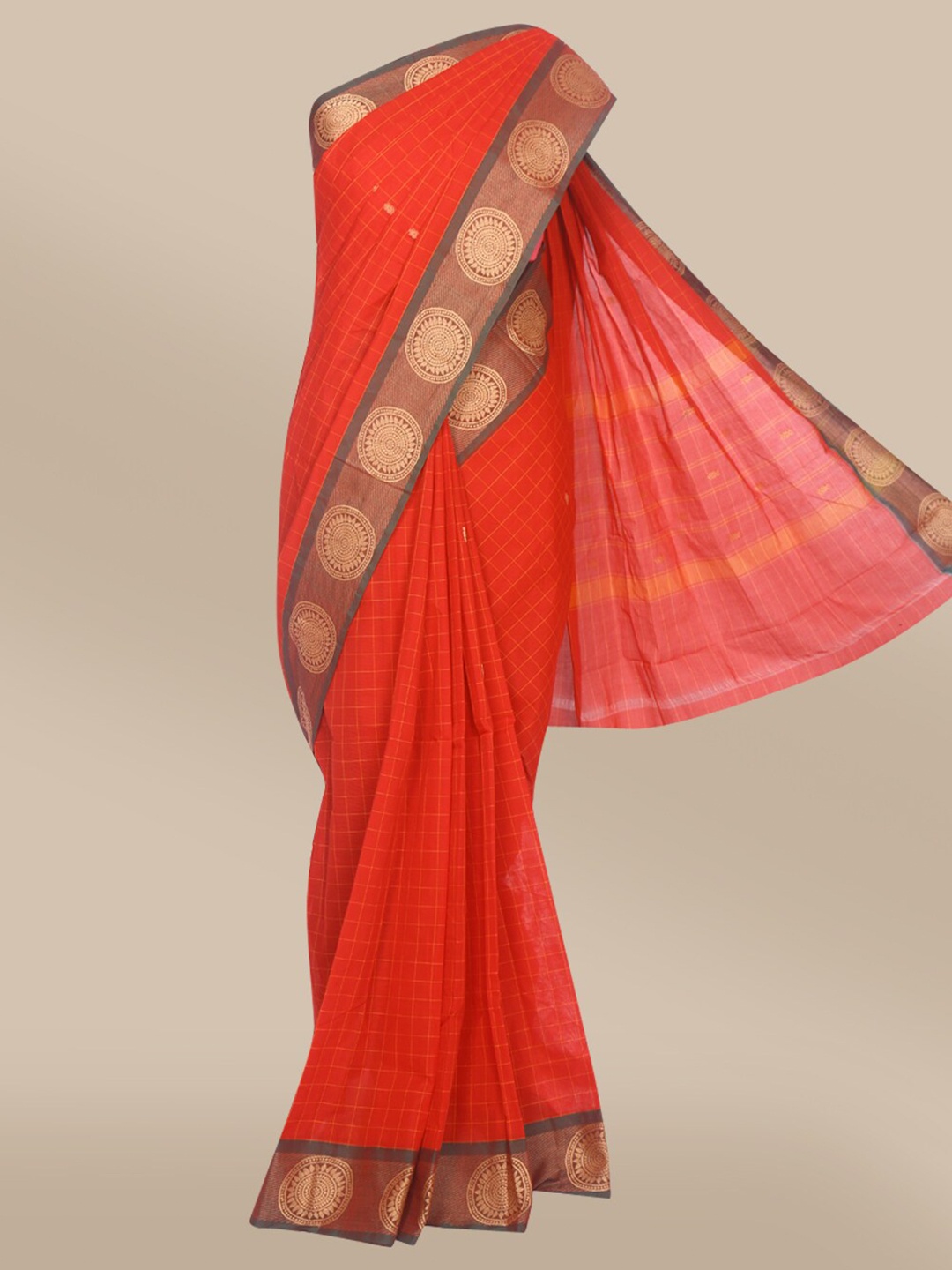 

The Chennai Silks Red & Gold-Toned Checked Zari Pure Cotton Chettinad Saree