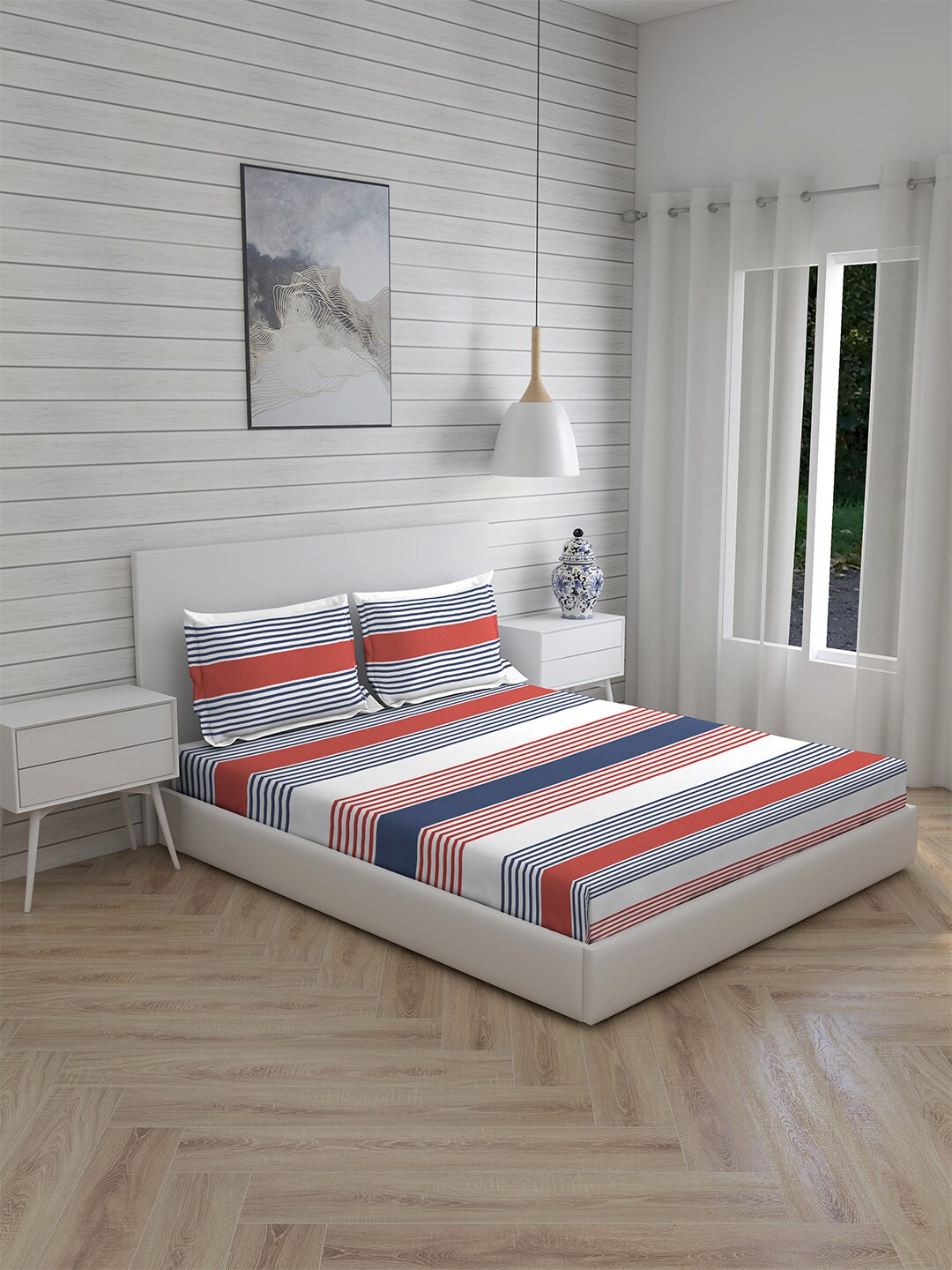 

Boutique Living India Navy Blue & Red Striped 160 TC King Bedsheet with 2 Pillow Covers