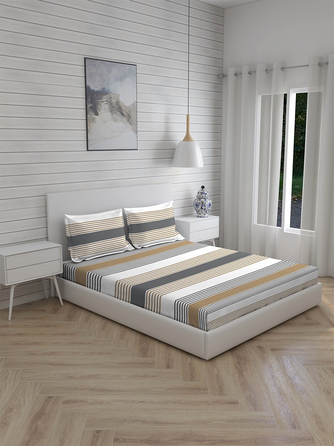 

Boutique Living India Beige & Grey Striped 160 TC King Bedsheet with 2 Pillow Covers