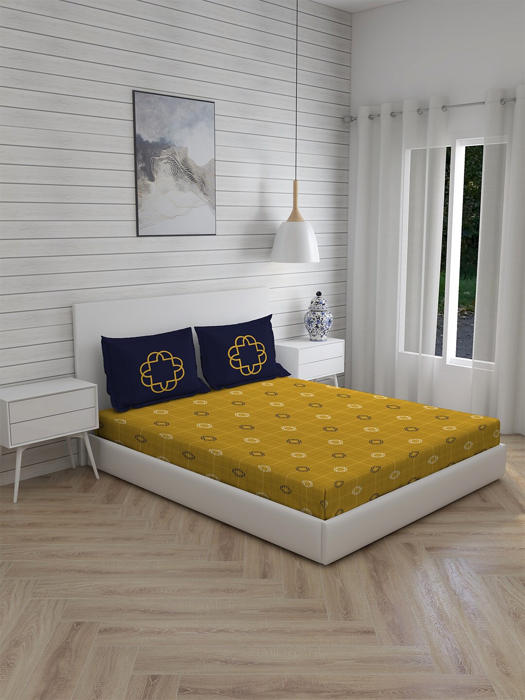 

Boutique Living India Mustard & White Geometric 300 TC King Bedsheet With 2 Pillow Covers