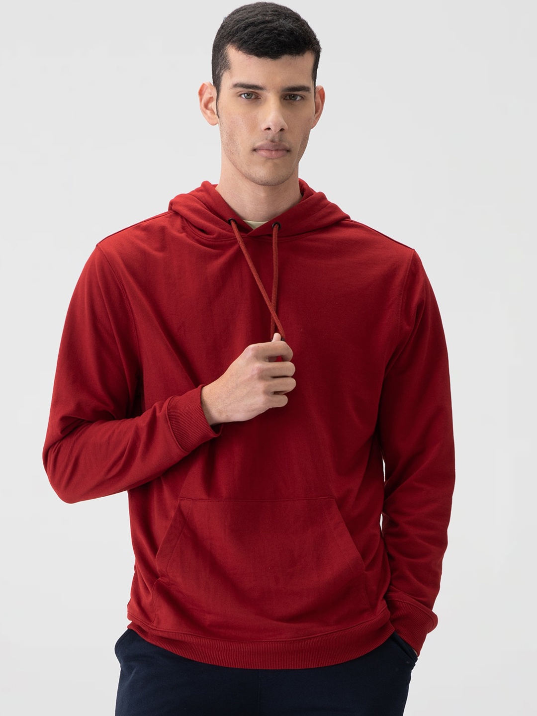 

DaMENSCH Men Better Basics Regular Fit Pullover Hoodie, Red
