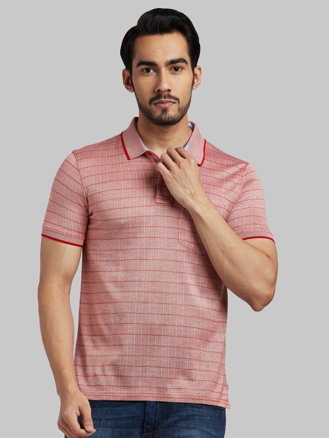 

Parx Men Red & White Checked Polo Collar T-shirt