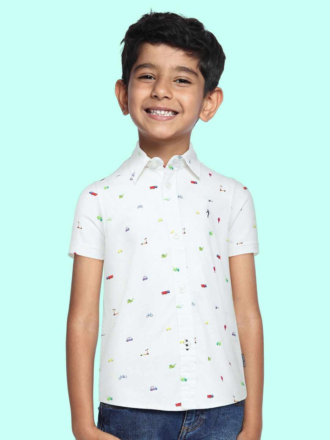 

Indian Terrain Boys White Printed Pure Cotton Casual Shirt