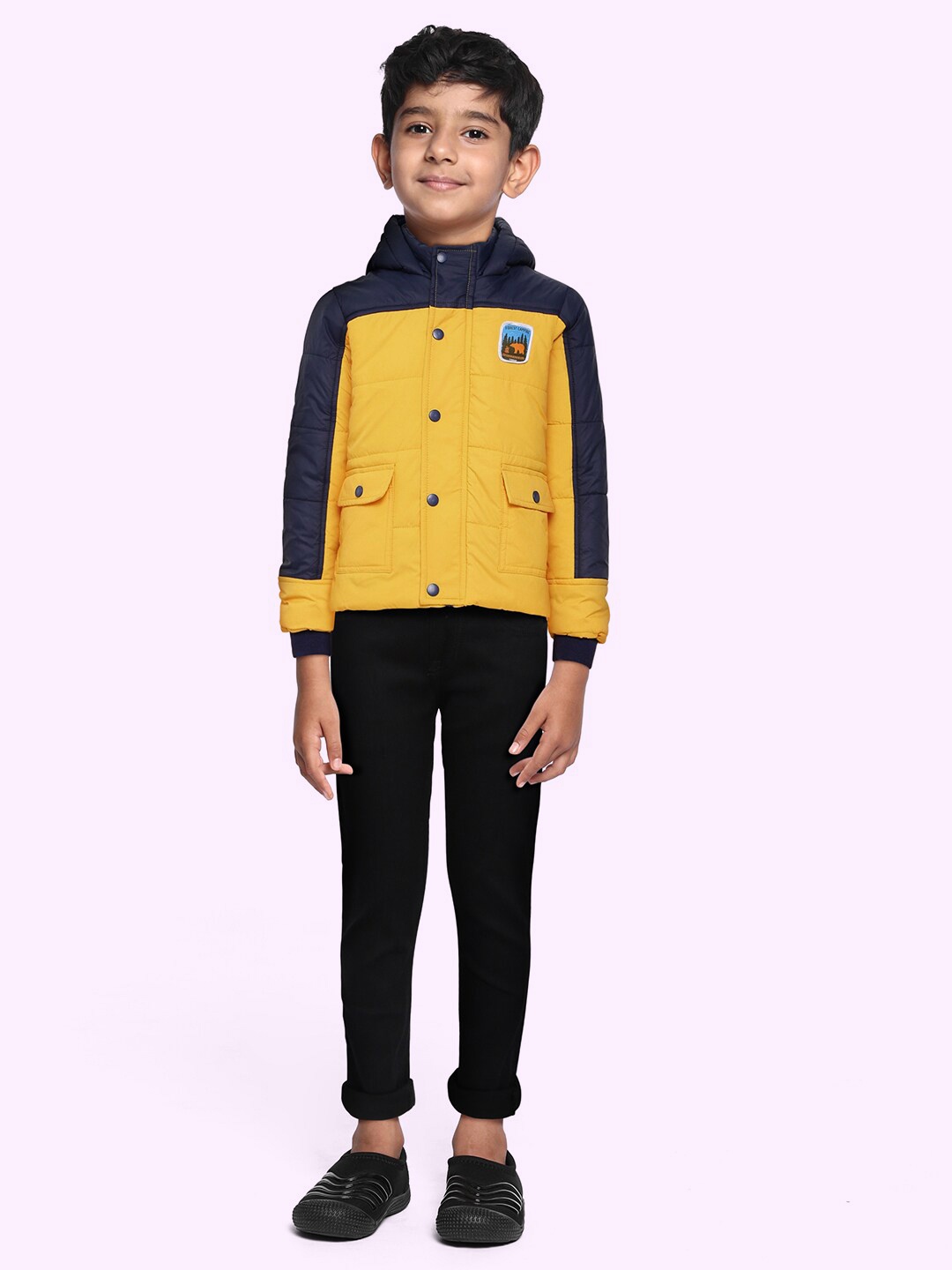 

Indian Terrain Boys Yellow & Navy Blue Colourblocked Insulator Padded Jacket