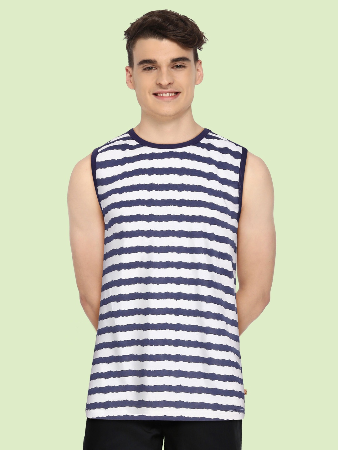

Indian Terrain Boys White & Navy Blue Striped Cotton T-shirt