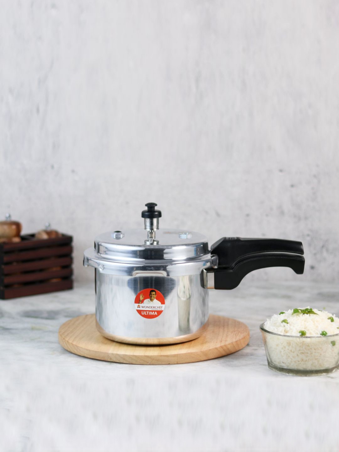 

Wonderchef Silver-Toned Pressure Cooker 3L