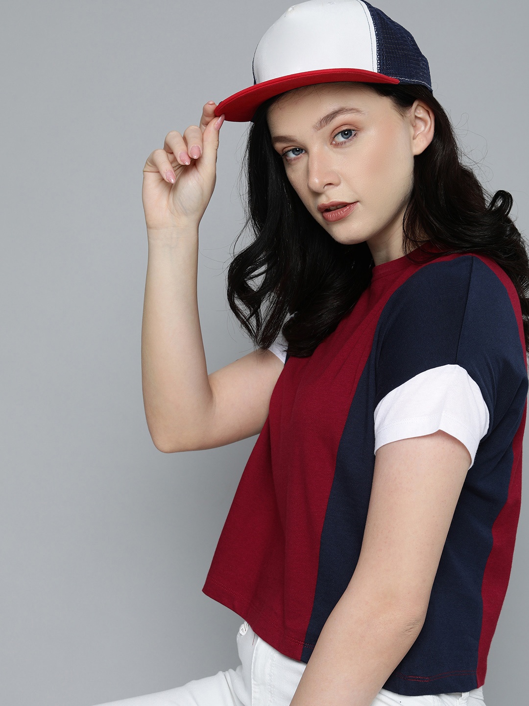 

Harvard Women Maroon & Navy Blue Colourblocked Extended Sleeves T-shirt