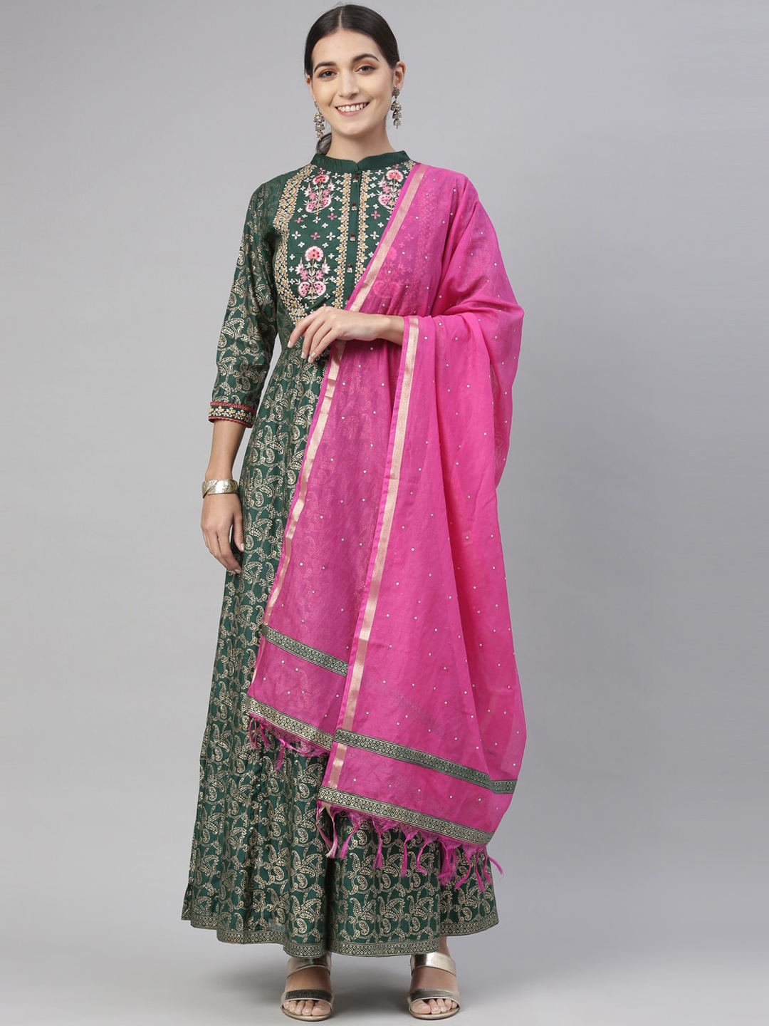 

Neerus Women Green Floral Panelled Aari Work Kurta with Skirt & With Dupatta