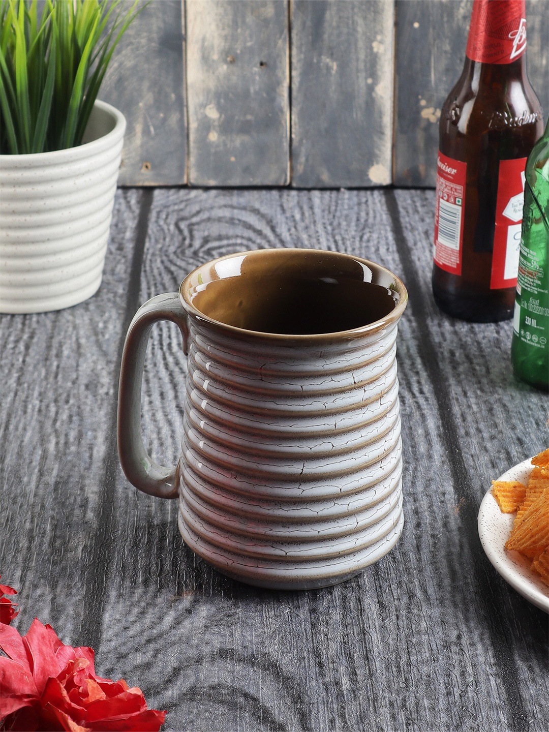 

MIAH Decor White & Brown Handcrafted and Hand Painted Textured Stoneware Glossy Mug