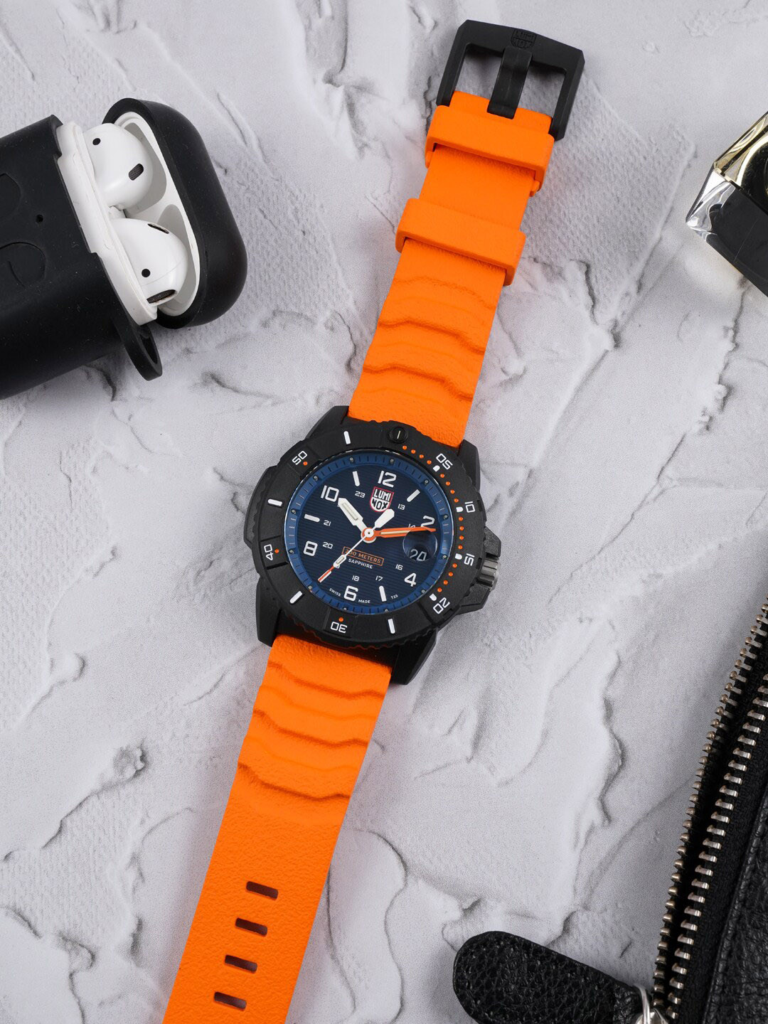 

Luminox Men Blue Printed Dial & Orange Straps Analogue Watch XS.3603