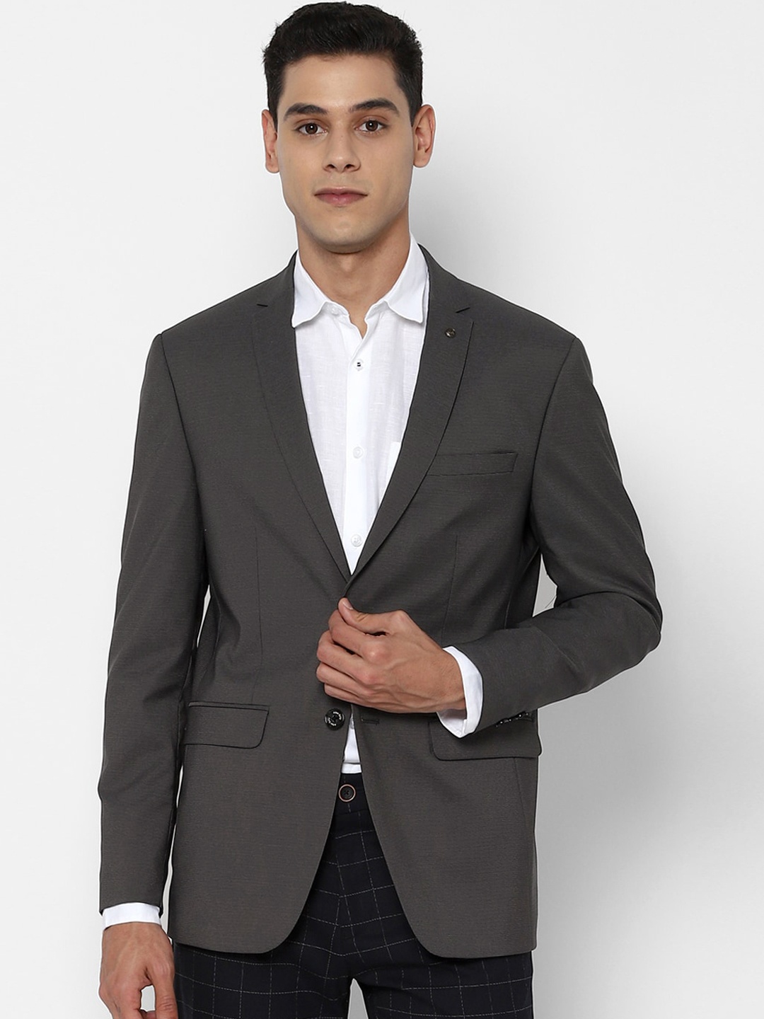 

Allen Solly Men Grey Solid Slim-Fit Single-Breasted Blazer