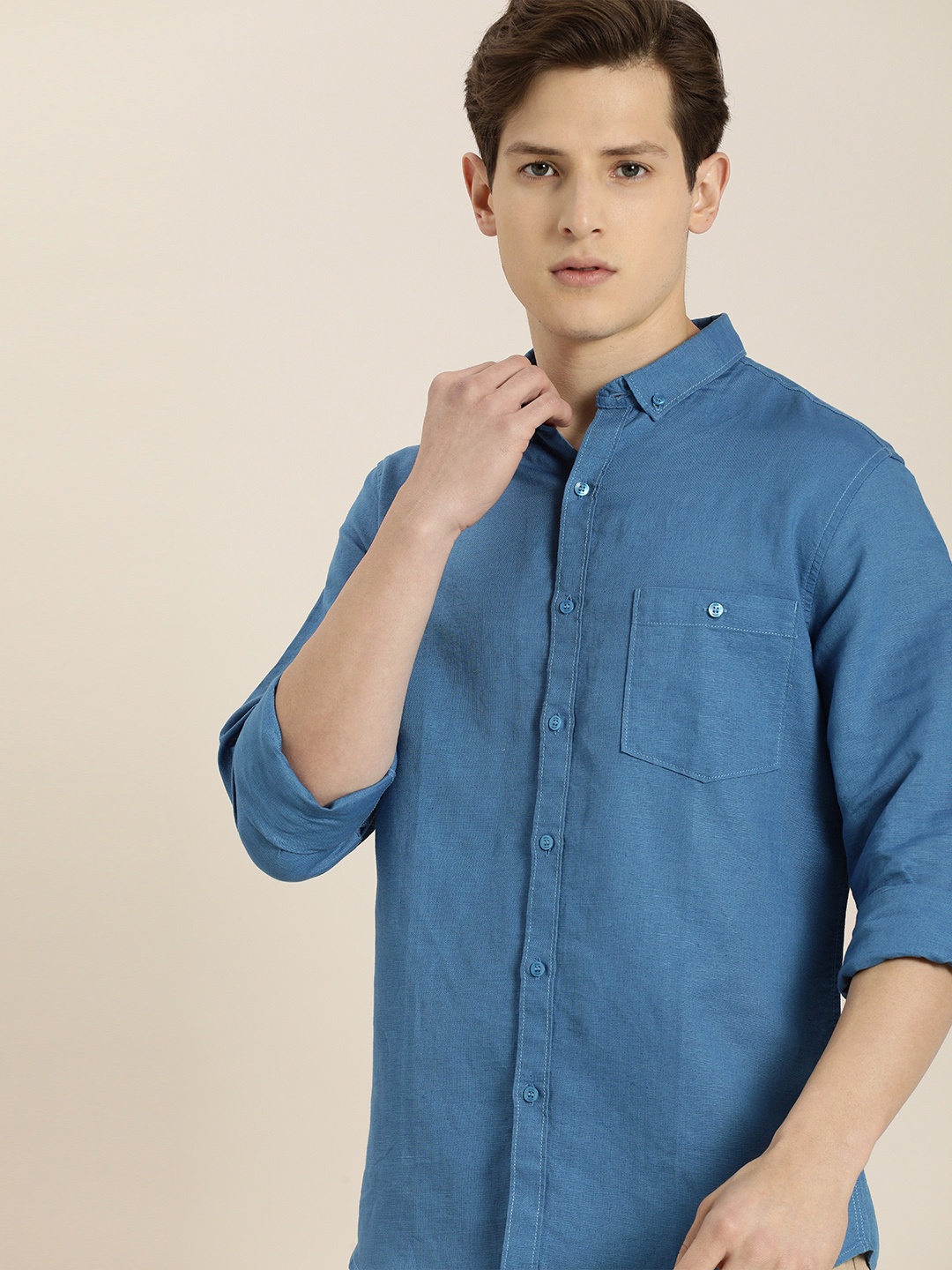 

ether Men Blue Solid Casual Shirt