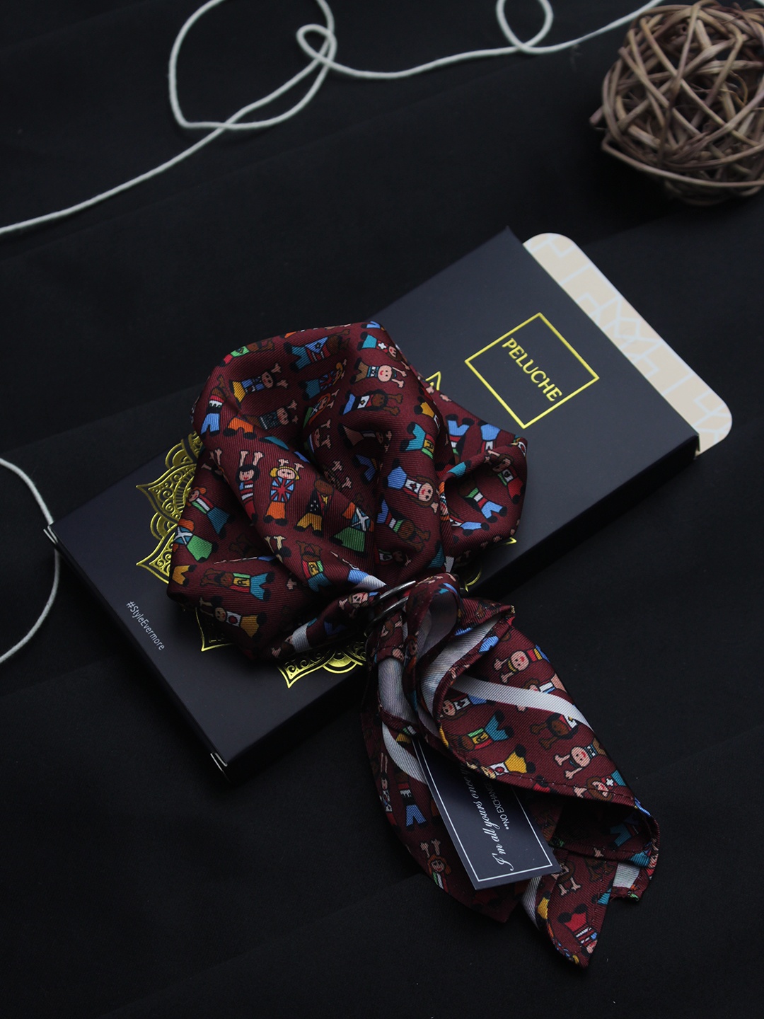 

Peluche Men Multicolored Printed Pocket Square, Multi