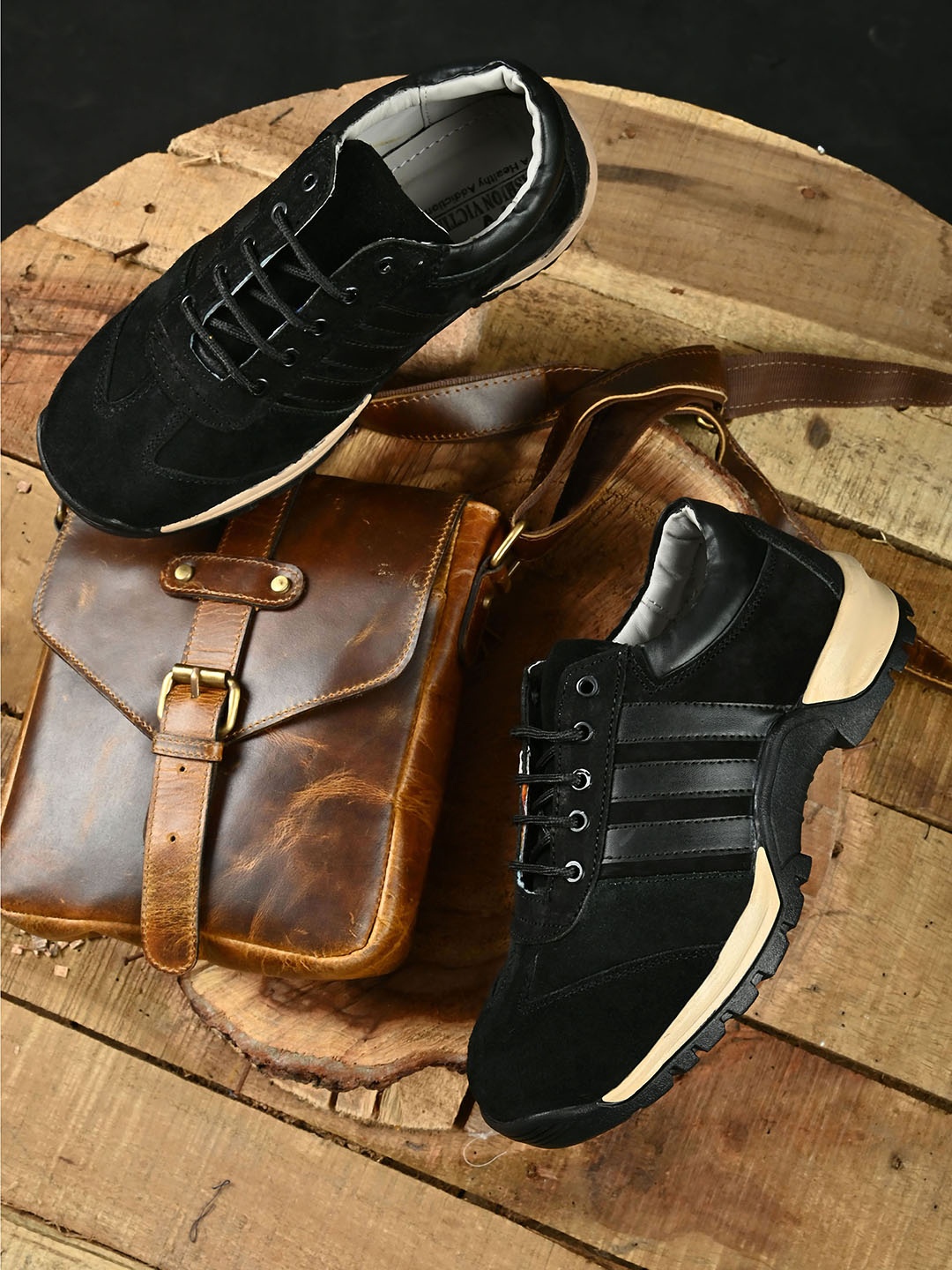 

Fashion Victim Men Black Genuine Leather Sneakers