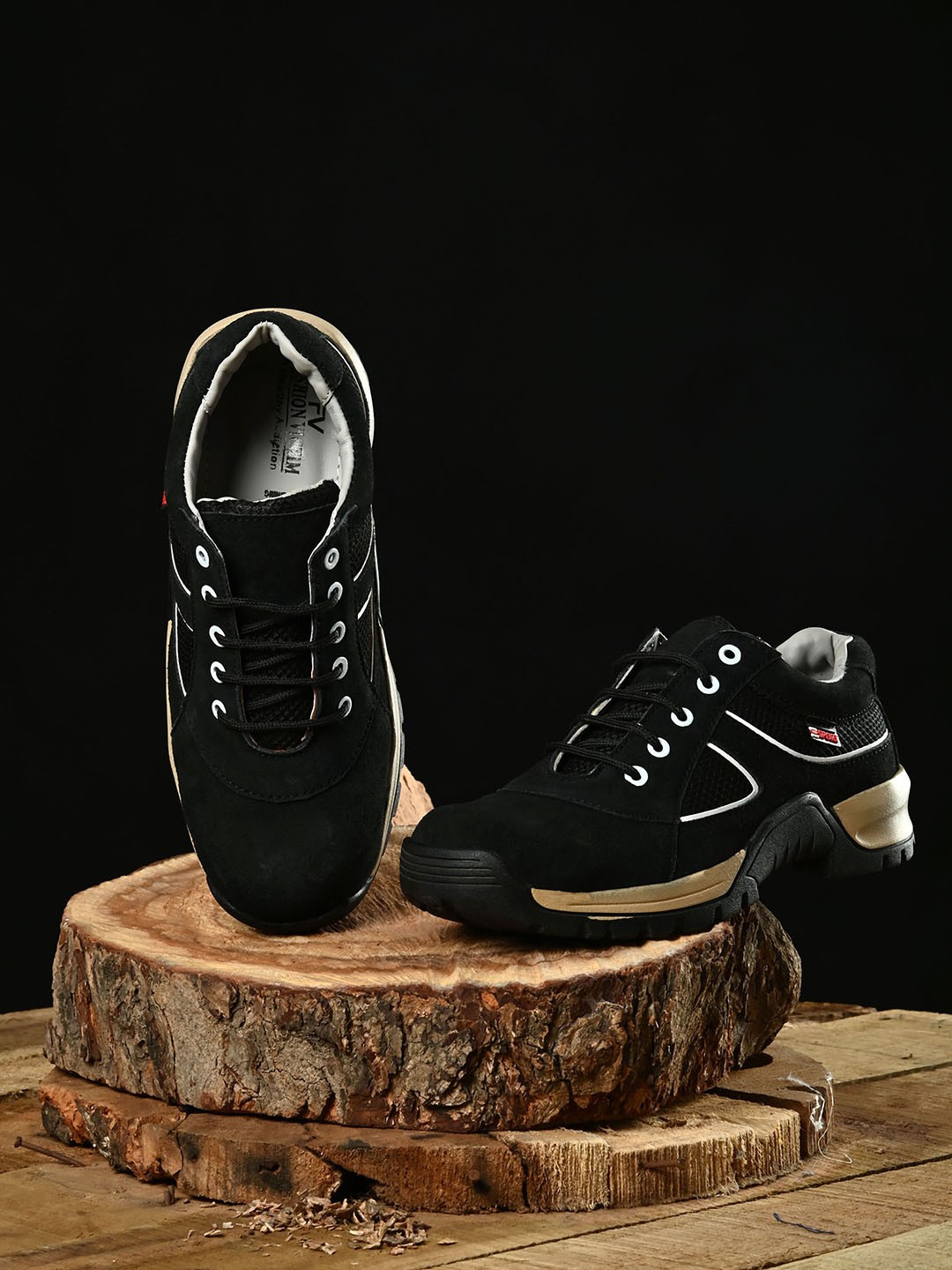 

Fashion Victim Men Black Leather Sneakers