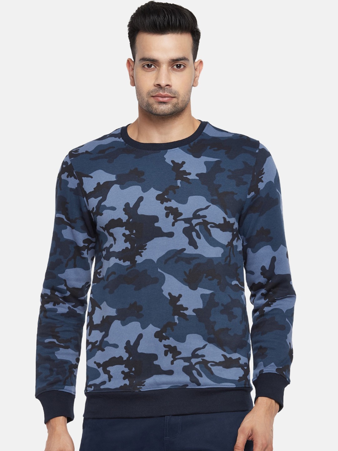 

Urban Ranger by pantaloons Men Blue Printed Sweatshirt