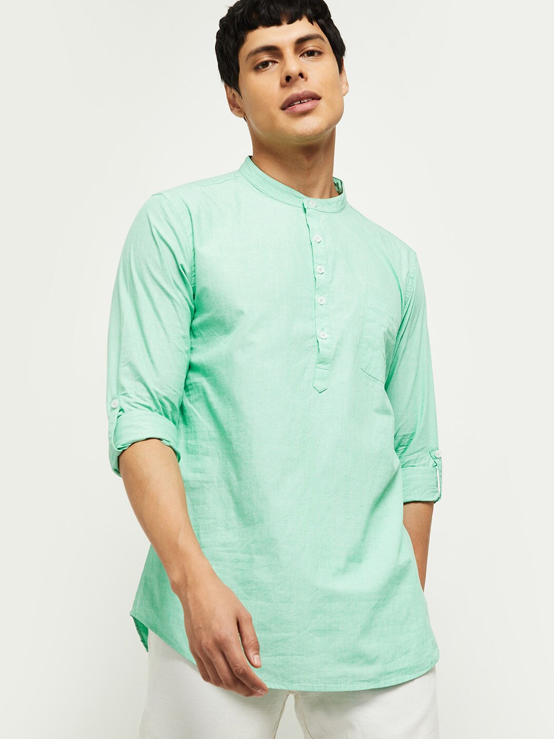 

max Men Green Solid Thread Work Kurta