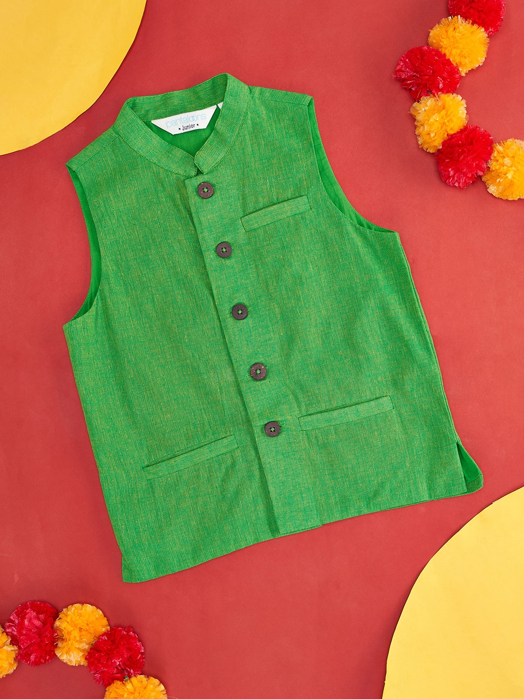 

Indus Route by Pantaloons Boys Green Woven Waistcoat