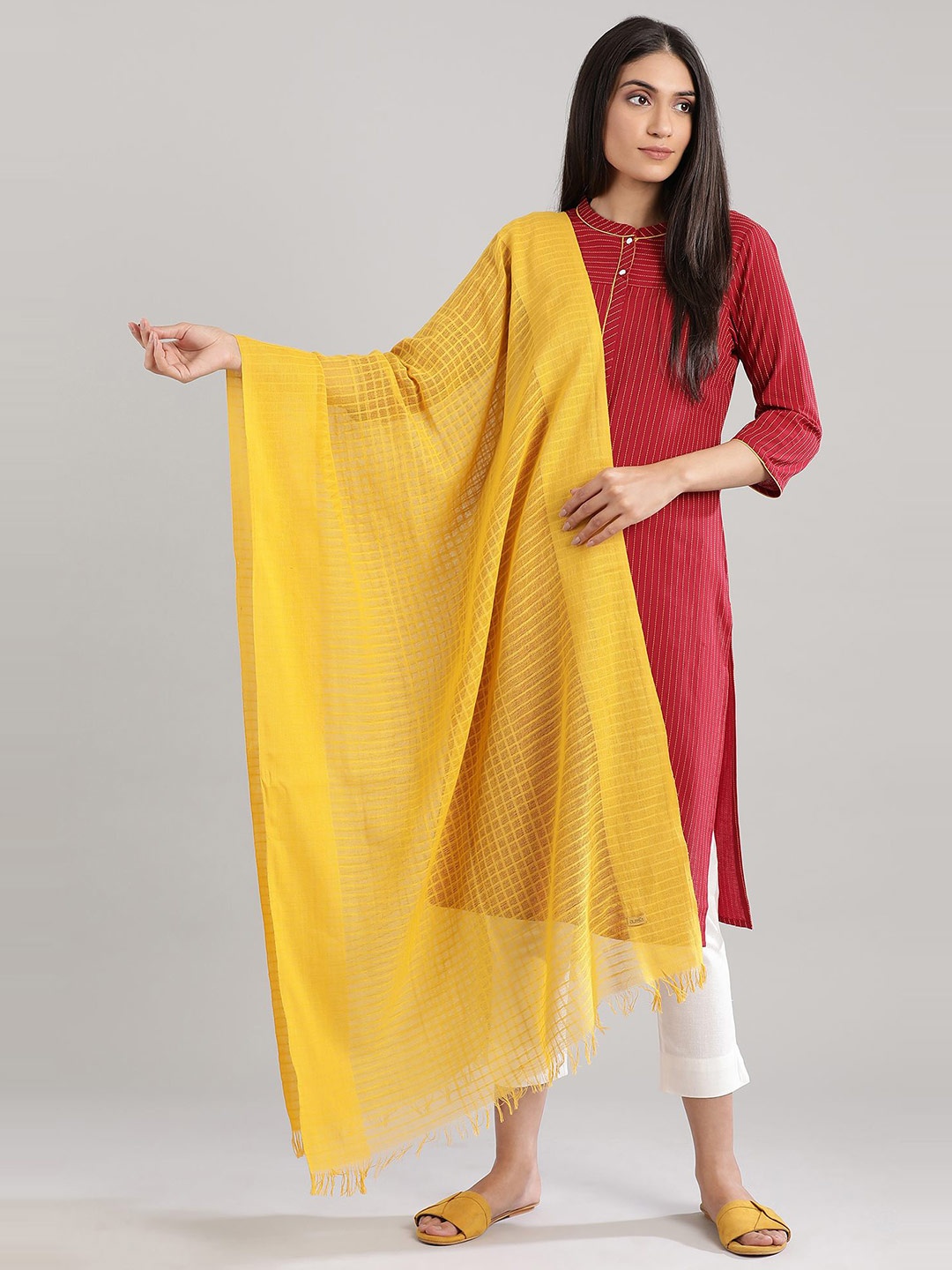 

AURELIA Yellow Checked Pure Cotton Dupatta